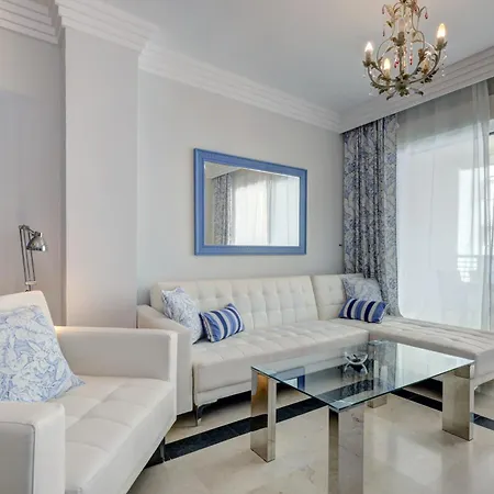 Apartment Banana Primera Linea De Playa Marbella